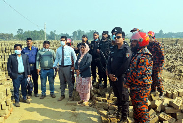 দিনাজপুরে অবৈধ ইটভাটায় অভিযান