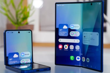 ২০২৬ সালে আসছে যেসব ফোল্ডেবল ফোন