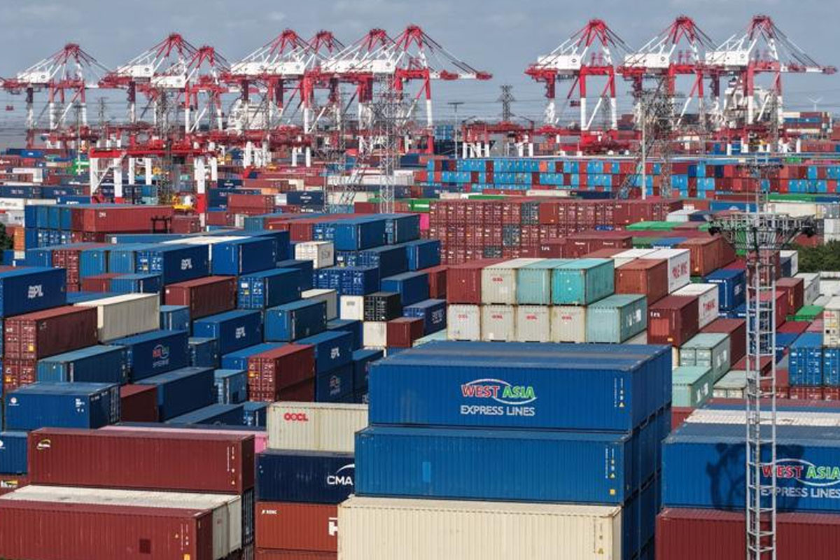 বৈশ্বিক বাণিজ্যে চীনের নতুন মাইলফলক, উদ্বৃত্ত ১.২ ট্রিলিয়ন ডলার