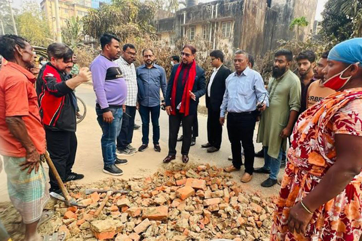 চট্টগ্রাম নগরীর যোগাযোগ ব্যবস্থাকে ঢেলে সাজানো হচ্ছে : চসিক মেয়র