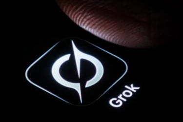 চাপের মুখে নতি স্বীকার মাস্কের, গ্রোকের বিতর্কিত এডিটিং ফিচারে বিধিনিষেধ