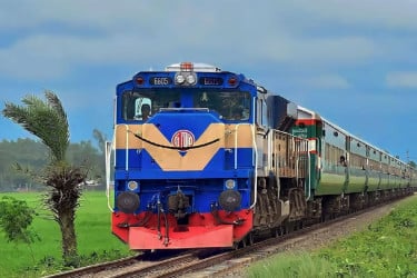 নারায়ণগঞ্জে ট্রেনে কাটা পড়ে ব্যবসায়ীর মৃত্যু