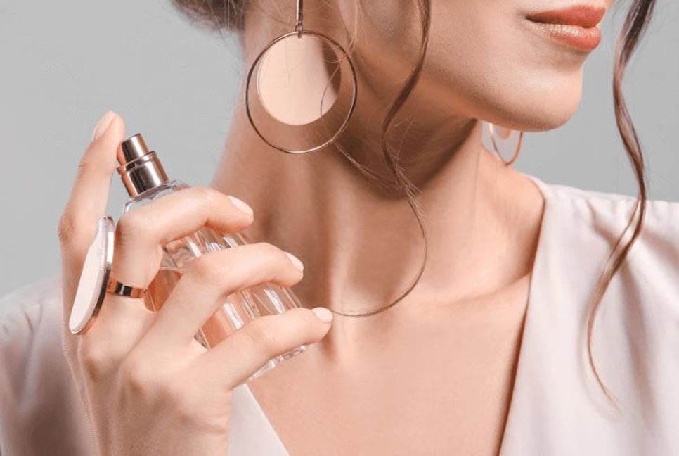 পারফিউমের ভুল ব্যবহারে হতে পারে ক্ষতি