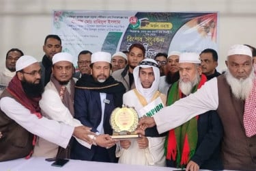জাতীয় হিফজুল কুরআন প্রতিযোগিতায় প্রথম এতিম হাফেজ রাহিমুলকে সংবর্ধনা