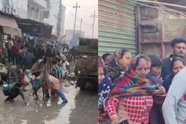 সড়কে পড়েছিল নিহত শিশুটি, ট্রাকের মাছ লুট করছিলো মানুষ