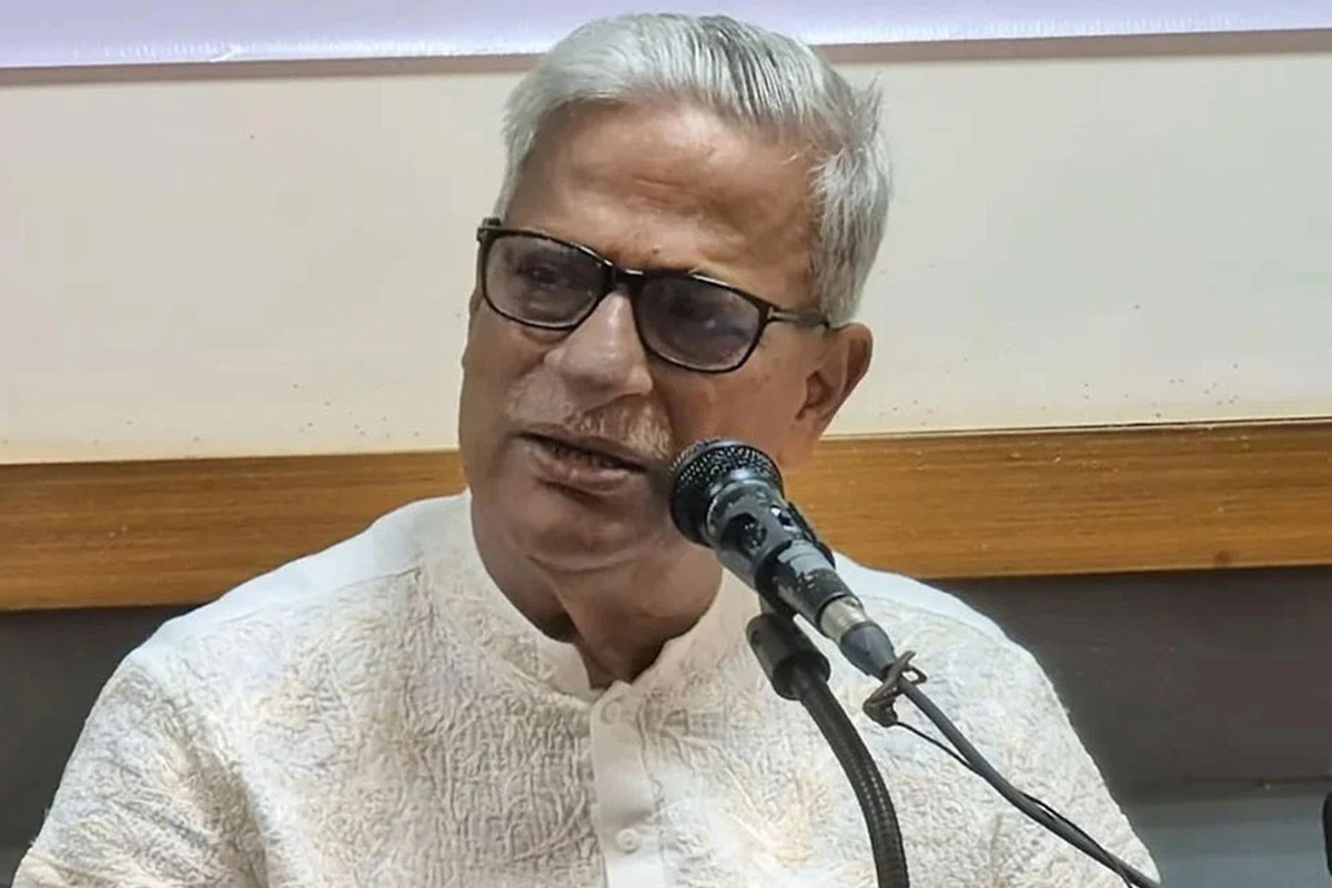 একটি চক্র বাংলাদেশকে নতুন চক্রান্তে জড়ানোর চেষ্টা করছে : ফারুক