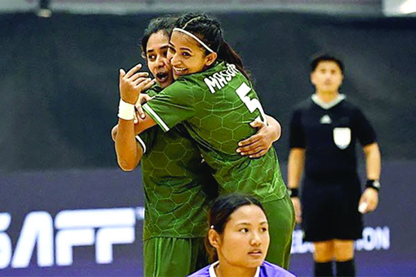 ড্র করলেন সাবিনারা