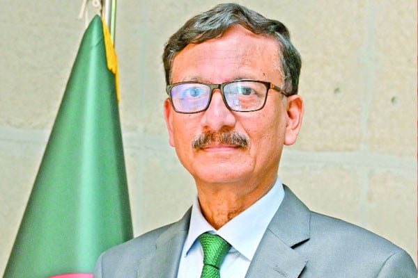 দেড় দশকে বিপুল অর্থ পাচার লুটপাট