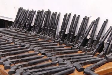 তেহরানে পৌঁছার আগেই ধরা পড়ে বিপুল অস্ত্র, ভেস্তে যায় ইসরায়েলের পরিকল্পনা