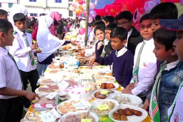 লক্ষ্মীপুরে গ্রামীণ ঐতিহ্যের পিঠা উৎসব অনুষ্ঠিত