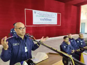 অবৈধ অস্ত্র নিয়ে চিন্তিত প্রার্থীরা, কথা দিলেন এসপি