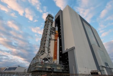 ফেব্রুয়ারিতেই নাসার নতুন চন্দ্র মিশন, যাচ্ছে মানুষও?