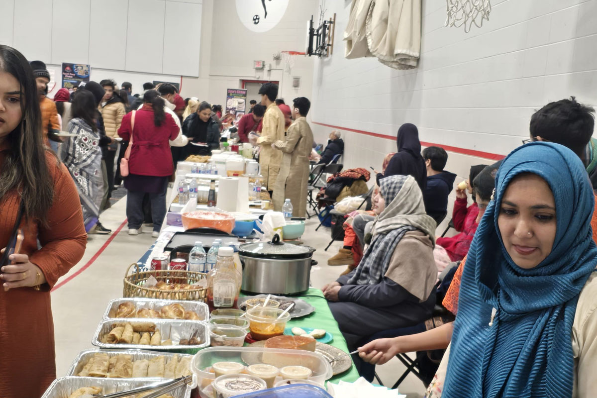 বর্ণাঢ্য আয়োজনে কানাডার সাস্কাটুনে পিঠা উৎসব অনুষ্ঠিত