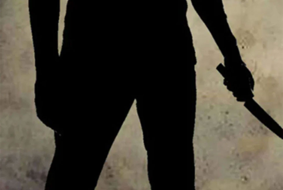 ছুরিকাঘাতে গৃহবধূ খুন