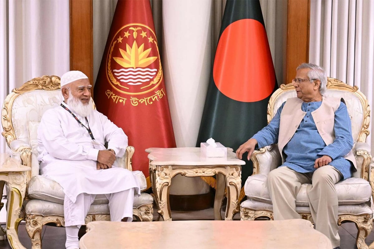 প্রধান উপদেষ্টার সঙ্গে জামায়াতে ইসলামীর প্রতিনিধিদলের বৈঠক