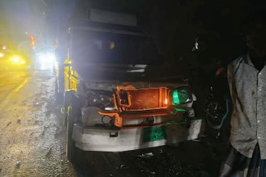 কুষ্টিয়ায় পিকআপ-নছিমন মুখোমুখি সংঘর্ষে নিহত ১