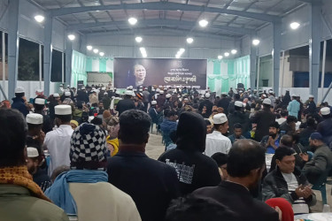 চুয়াডাঙ্গায় বেগম খালেদা জিয়ার রুহের মাগফিরাত কামনায় দোয়া