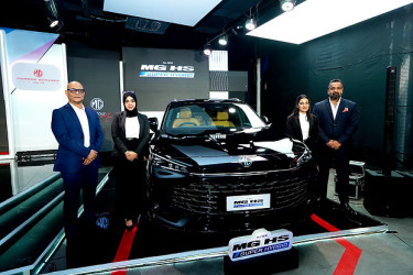 দেশের বাজারে নতুন মডেলের দুই গাড়ি