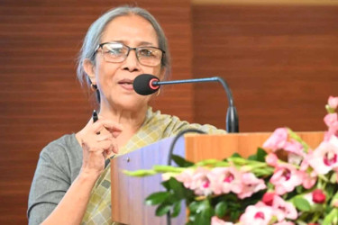 তরুণদের ওপর ডিগ্রি অর্জনের চেয়ে সমাজ পরিবর্তনের দায়িত্ব বেশি