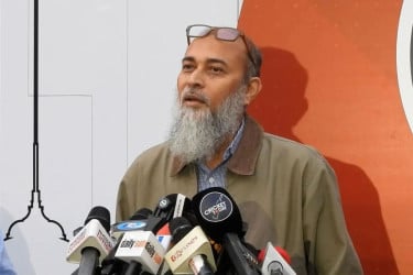 বিসিবির শোকজ নোটিশের জবাব দিয়েছেন নাজমুল