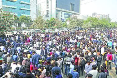 সেনা-বিজিবি মোতায়েন নির্বাচন ভবন ঘিরে