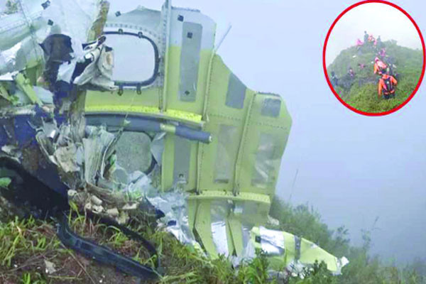 ইন্দোনেশিয়ায় ১১ আরোহী নিয়ে বিমান বিধ্বস্ত