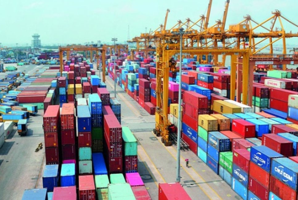 ব্যবসাবাণিজ্যে এখনো দুর্দিন