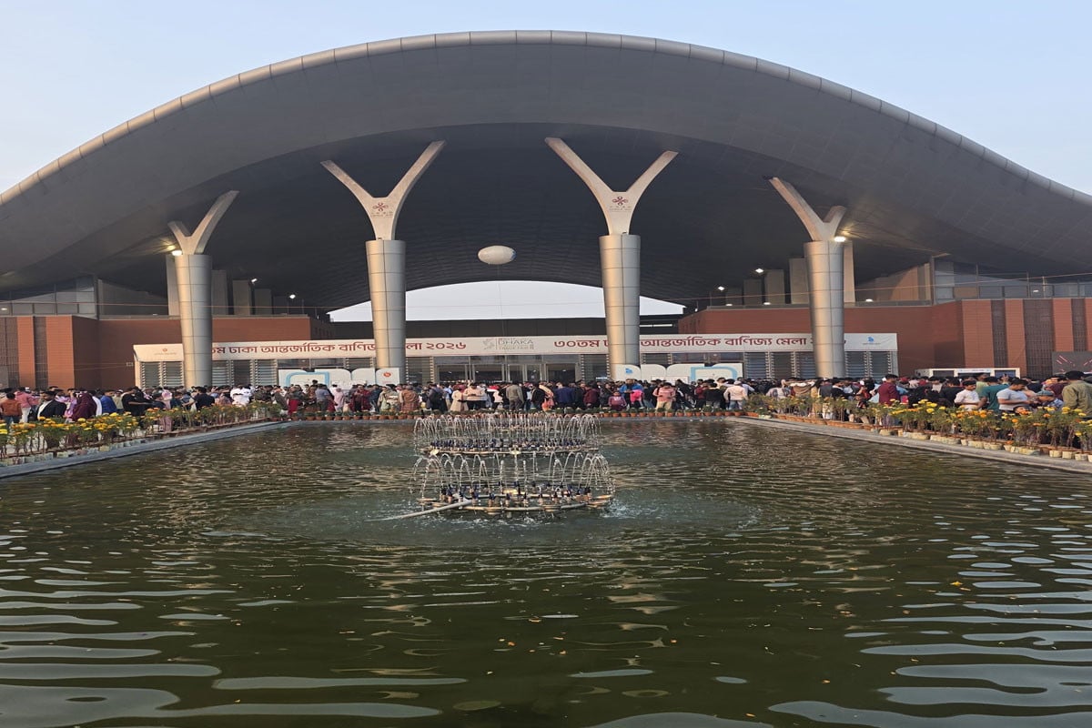 বাণিজ্যমেলায় ভোক্তা অধিকারের অভিযান, ৫ প্রতিষ্ঠানকে জরিমানা