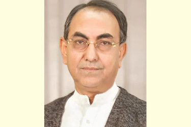 নারীদের ঘরে রাখলে অর্ধেকের বেশি জনগোষ্ঠী কাজে আসবে না