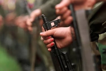 কলম্বিয়ায় গেরিলা গোষ্ঠীর সংঘর্ষে নিহত ২৭