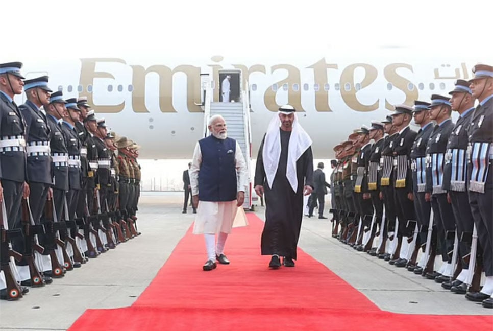 নয়াদিল্লিতে আমিরাতের প্রেসিডেন্টকে যেভাবে শুভেচ্ছা জানালেন মোদি