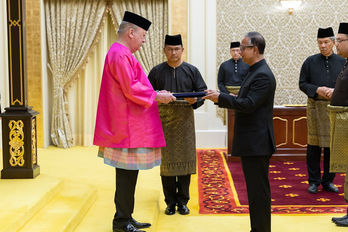 মালয়েশিয়ার সুলতানের কাছে বাংলাদেশের রাষ্ট্রদূতের পরিচয়পত্র পেশ