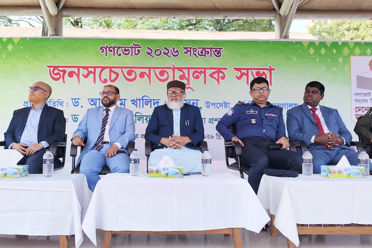 ইতিহাস সাক্ষ্য দেয় একবার ‘ক্ষমতার চেয়ারে বসলে’ আর ছাড়তে চায় না : ধর্ম উপদেষ্টা