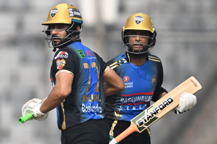 সিলেটকে ১১২ রানের টার্গেট দিলো রংপুর