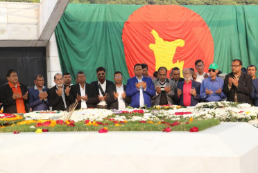 শহীদ রাষ্ট্রপতি জিয়াউর রহমানের জন্মবার্ষিকীতে বগুড়া প্রেসক্লাবের শ্রদ্ধা