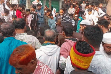 নরসিংদীতে জেল পলাতক শীর্ষ সন্ত্রাসী অপুকে কুপিয়ে হত্যা