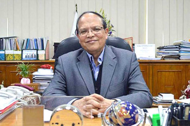 সাবেক গভর্নর ড. আতিউরসহ ২৫ জনের বিরুদ্ধে গ্রেপ্তারি পরোয়ানা