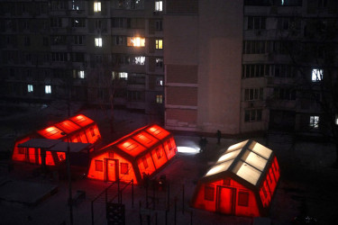 হামলায় বিপর্যস্ত কিয়েভ, শূন্যের নিচে তাপমাত্রায় চরম ভোগান্তি