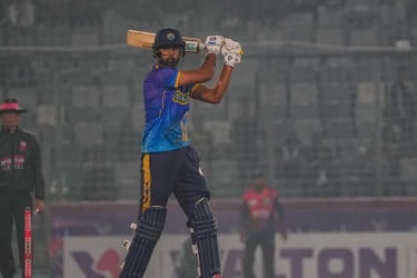 রাজশাহীকে হারিয়ে বিপিএলের ফাইনালে চট্টগ্রাম