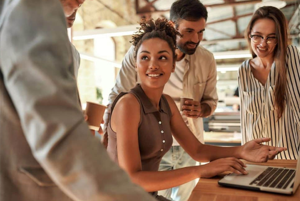 তরুণ পেশাজীবীদের কাজে সাইড জব প্রভাব ফেলছে কী?