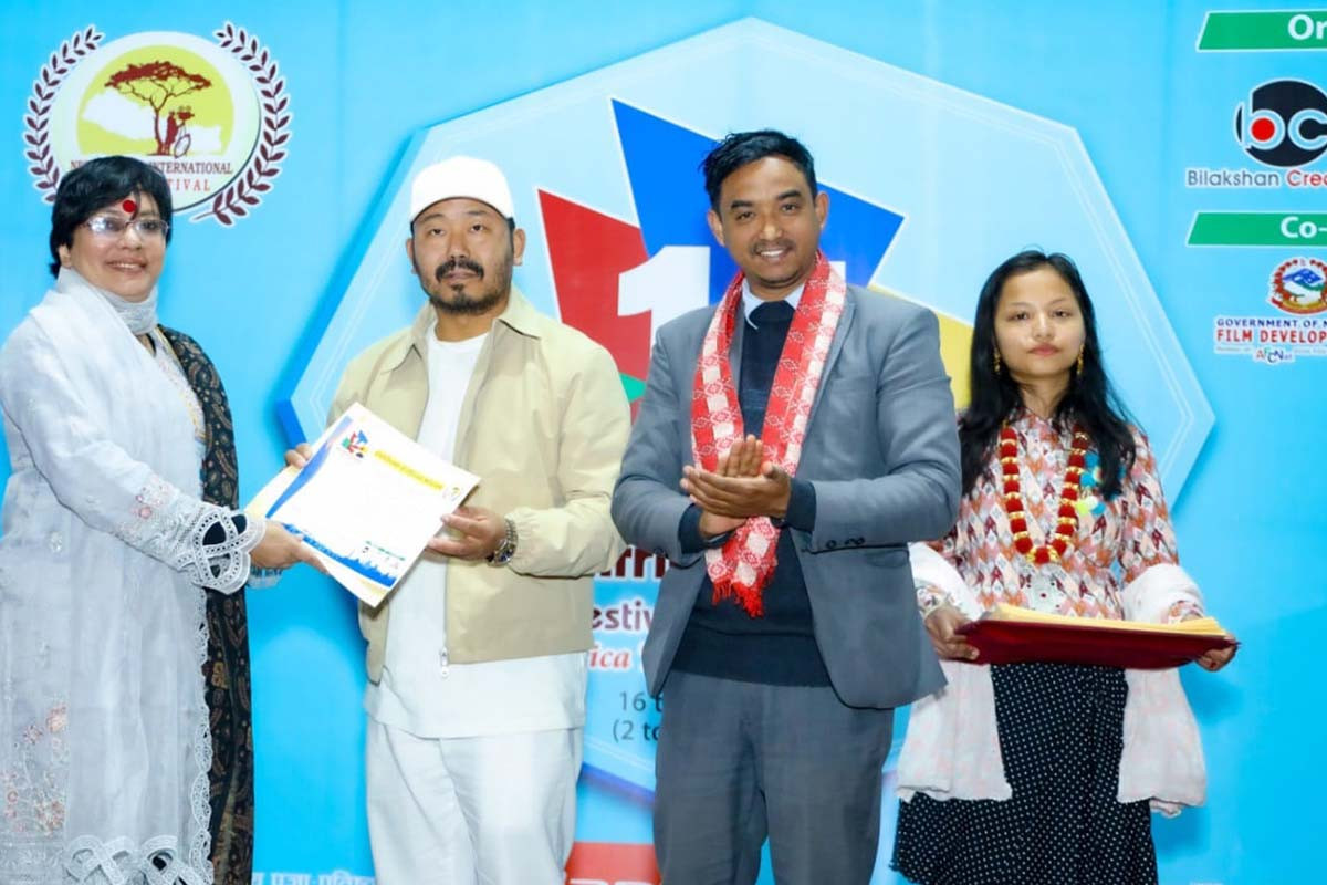 নেপালে সেরা ফিমেল শর্টফিল্ম পুরস্কার পেলো ‘ঝরা পাতার চিঠি’