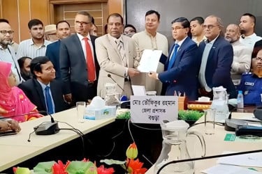 বগুড়ার সাতটি আসনে ৩৪ প্রার্থীর মাঝে প্রতীক বরাদ্দ