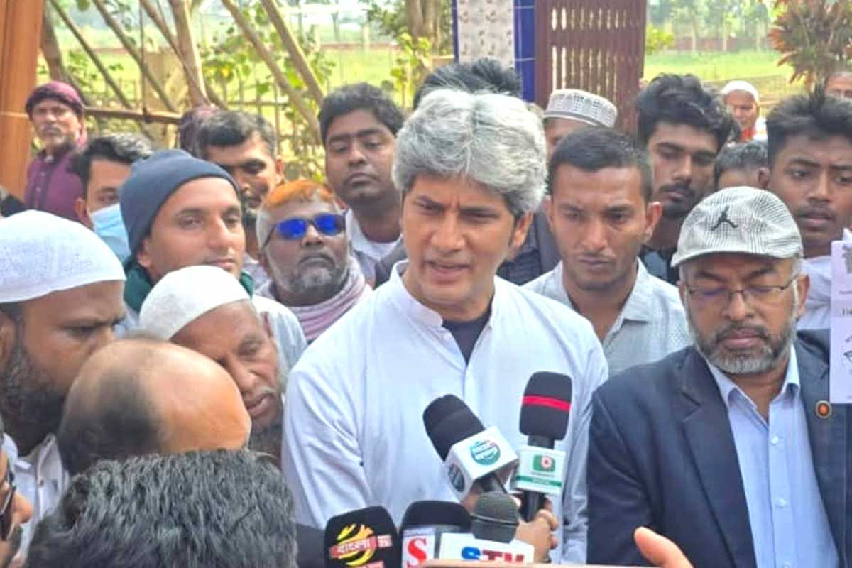 'শহীদদের রক্তের ঋণ শোধে ন্যায়বিচার, সংস্কার ও নির্বাচনের পথে নতুন বাংলাদেশ'