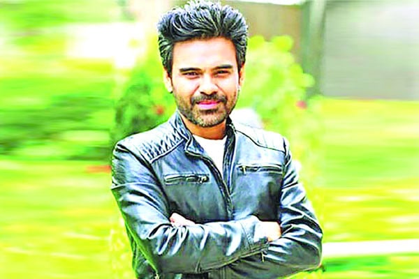 গান হলো মূলত শোনার বিষয়