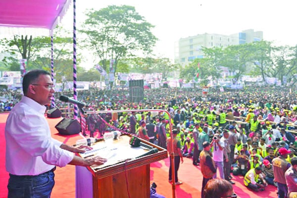 বেহেশতের টিকিটের কথা বলে শিরক করাচ্ছে