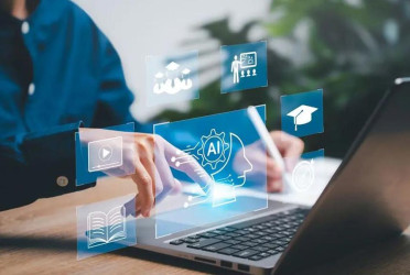 কৃত্রিম বুদ্ধিমত্তার দক্ষতায় বদলাচ্ছে আমিরাতের চাকরির বাজার