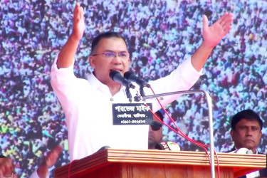 ১৬ বছর উন্নয়নের নামে জনগণের সম্পদ লুট করা হয়েছে : তারেক রহমান