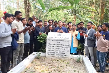 শহীদ নাজমুলের কবর জিয়ারতের মধ্য দিয়ে নির্বাচনি প্রচারণা শুরু আনিসুর রহমানের