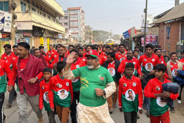 মিনি ম্যারাথনে হালুয়াঘাটে শুরু প্রিন্সের নির্বাচনী প্রচারণা
