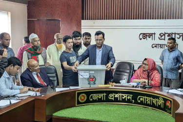 ৬০ হাজারের বেশি ভোটার ভোট দেবেন পোষ্টাল ব্যালটে